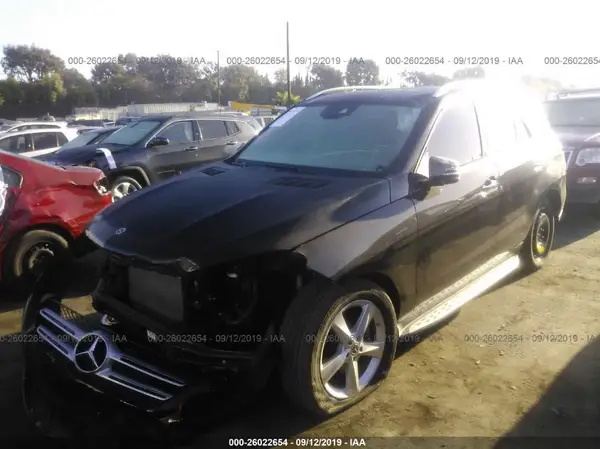4JGDA5JB1JB007584 2018 MERCEDES-BENZ GLE - Image 2