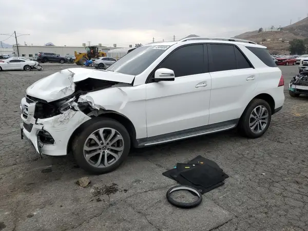 4JGDA5JB1JB038866 2018 MERCEDES-BENZ GLE - Image 1