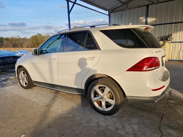 4JGDA5JB1JB059622 2018 MERCEDES-BENZ GLE - Image 2