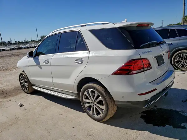 4JGDA5JB1JB081815 2018 MERCEDES-BENZ GLE - Image 2