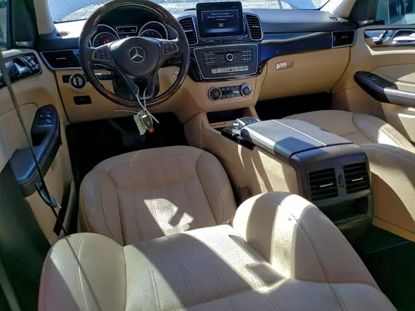 4JGDA5JB1JB081815 2018 MERCEDES-BENZ GLE - Image 8