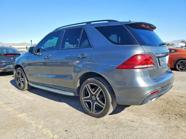 4JGDA5JB1JB095567 2018 MERCEDES-BENZ GLE - Image 2