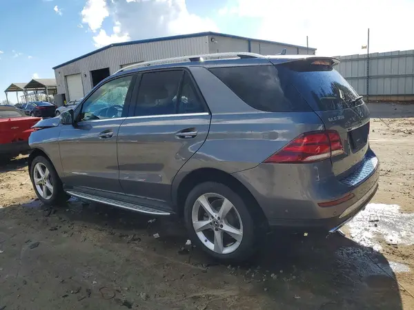 4JGDA5JB1JB126218 2018 MERCEDES-BENZ GLE - Image 2