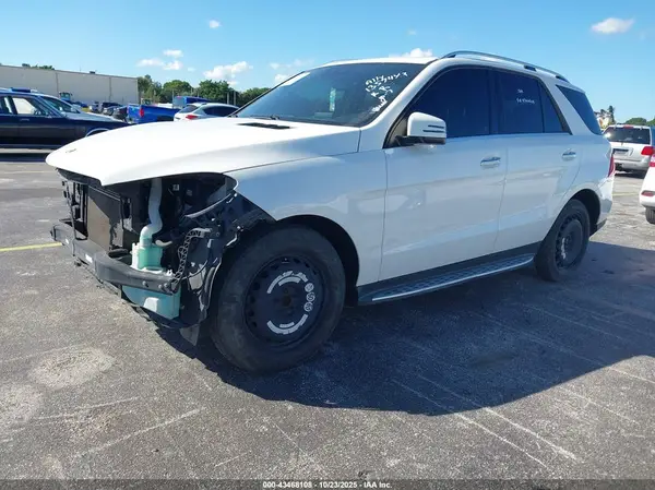4JGDA5JB1JB135744 2018 MERCEDES-BENZ GLE - Image 2