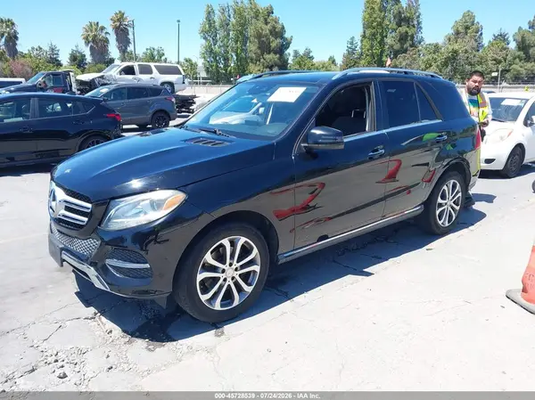 4JGDA5JB2GA634552 2016 MERCEDES-BENZ GLE - Image 2