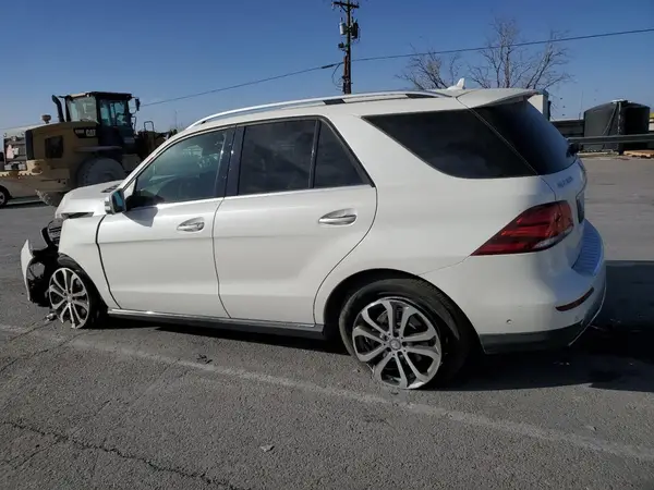 4JGDA5JB2GA751189 2016 MERCEDES-BENZ GLE - Image 2