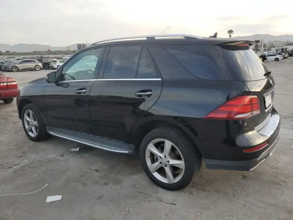 4JGDA5JB2GA760152 2016 MERCEDES-BENZ GLE - Image 2