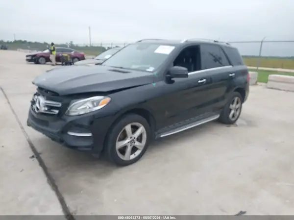 4JGDA5JB2GA776349 2016 MERCEDES-BENZ GLE - Image 2