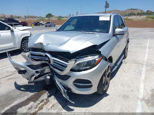 4JGDA5JB2GA812671 2016 MERCEDES-BENZ GLE - Image 2