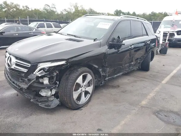 4JGDA5JB2HA814521 2017 MERCEDES-BENZ GLE - Image 2