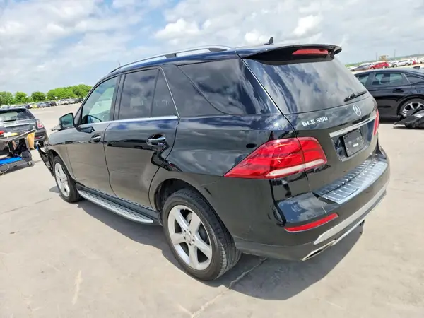 4JGDA5JB2HA897884 2017 MERCEDES-BENZ GLE - Image 2
