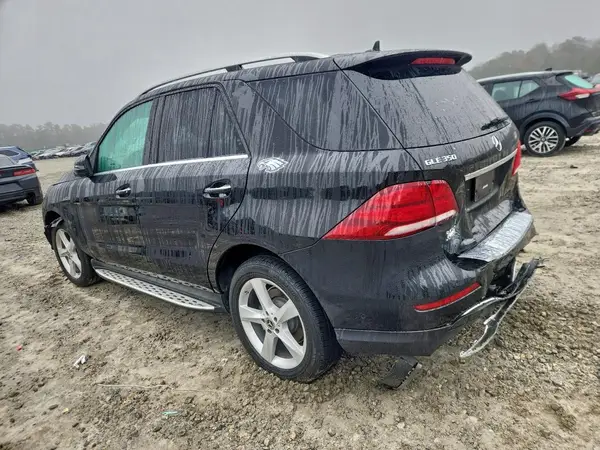 4JGDA5JB2JB009263 2018 MERCEDES-BENZ GLE - Image 2