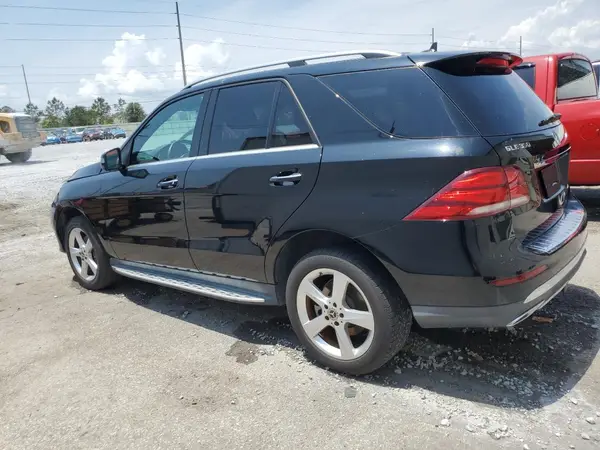 4JGDA5JB2JB035121 2018 MERCEDES-BENZ GLE - Image 2