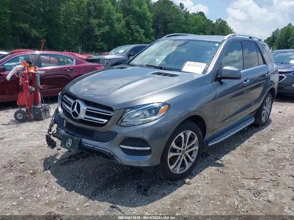 4JGDA5JB2JB076459 2018 MERCEDES-BENZ GLE - Image 2