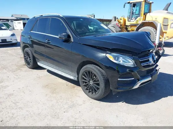 4JGDA5JB2JB085646 2018 MERCEDES-BENZ GLE - Image 1