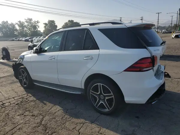 4JGDA5JB2JB099613 2018 MERCEDES-BENZ GLE - Image 2
