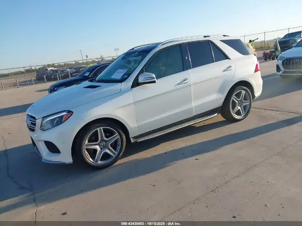 4JGDA5JB2JB141813 2018 MERCEDES-BENZ GLE - Image 2