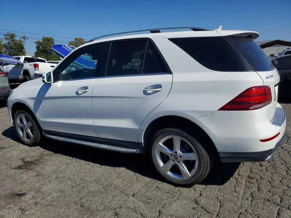 4JGDA5JB2JB148518 2018 MERCEDES-BENZ GLE - Image 2