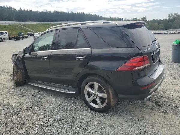 4JGDA5JB2JB148972 2018 MERCEDES-BENZ GLE - Image 2