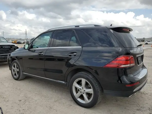 4JGDA5JB3GA709565 2016 MERCEDES-BENZ GLE - Image 2