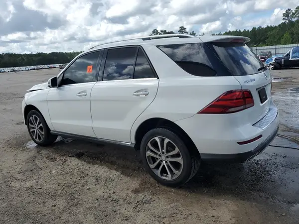 4JGDA5JB3GA790227 2016 MERCEDES-BENZ GLE - Image 2