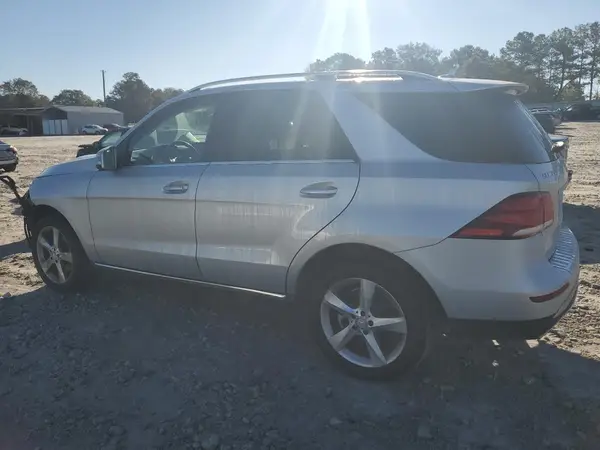 4JGDA5JB3GA795895 2016 MERCEDES-BENZ GLE - Image 2