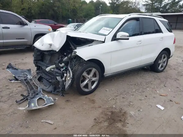 4JGDA5JB3HA908245 2017 MERCEDES-BENZ GLE - Image 2