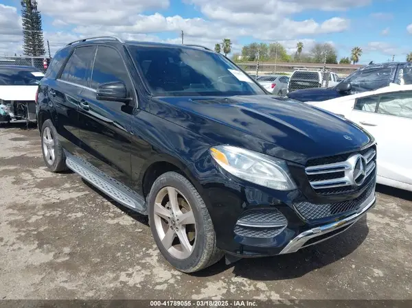 4JGDA5JB3HA977145 2017 MERCEDES-BENZ GLE - Image 1
