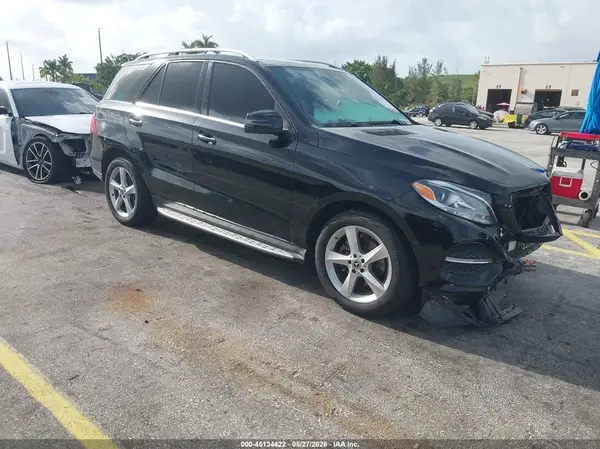 4JGDA5JB3HA978005 2017 MERCEDES-BENZ GLE - Image 1