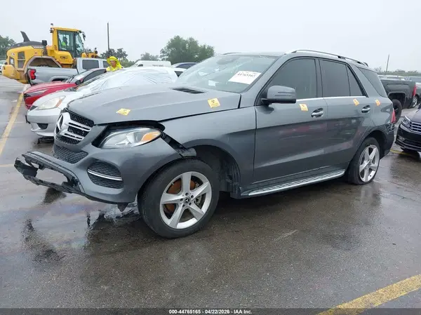 4JGDA5JB3JB024449 2018 MERCEDES-BENZ GLE - Image 2