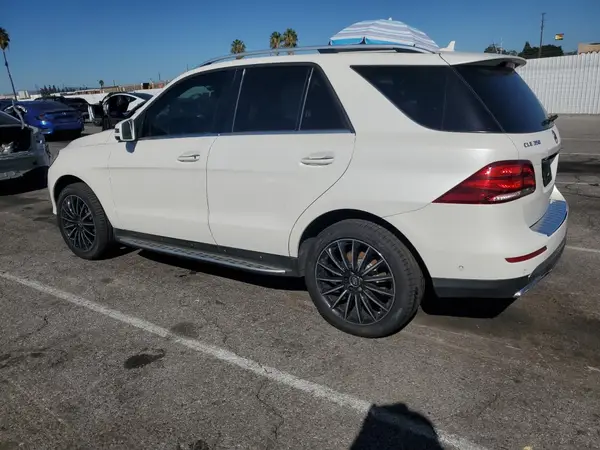 4JGDA5JB3JB064966 2018 MERCEDES-BENZ GLE - Image 2