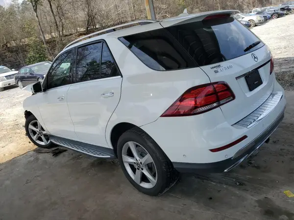 4JGDA5JB3JB083632 2018 MERCEDES-BENZ GLE - Image 2