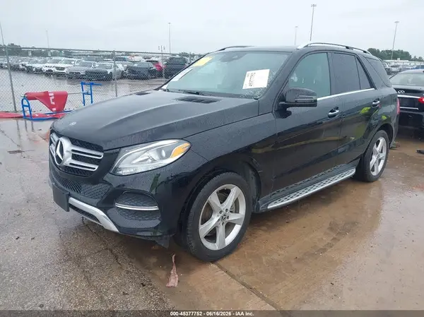 4JGDA5JB3JB160743 2018 MERCEDES-BENZ GLE - Image 2