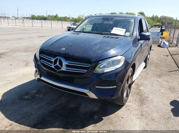 4JGDA5JB3JB187764 2018 MERCEDES-BENZ GLE - Image 2