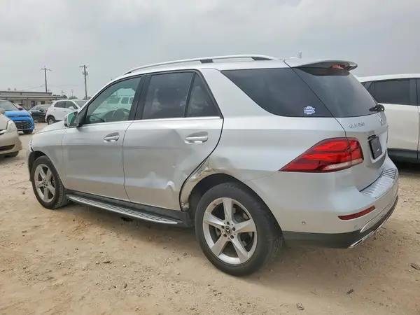4JGDA5JB3JB200271 2018 MERCEDES-BENZ GLE - Image 2