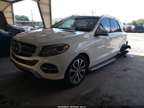 4JGDA5JB4GA626582 2016 MERCEDES-BENZ GLE - Image 2
