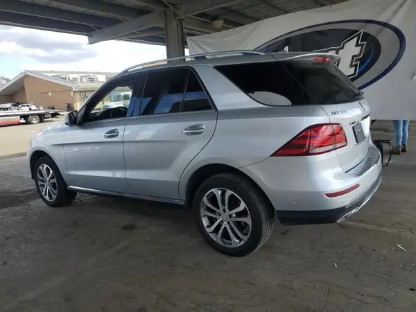4JGDA5JB4GA639638 2016 MERCEDES-BENZ GLE - Image 2