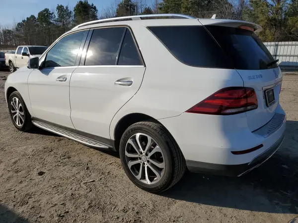 4JGDA5JB4GA710871 2016 MERCEDES-BENZ GLE - Image 2