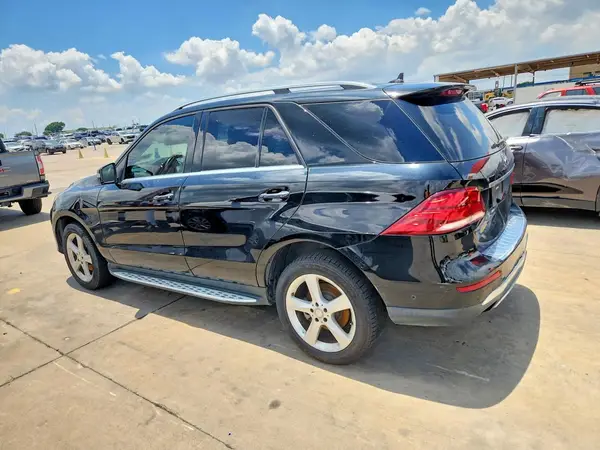 4JGDA5JB4GA712801 2016 MERCEDES-BENZ GLE - Image 2
