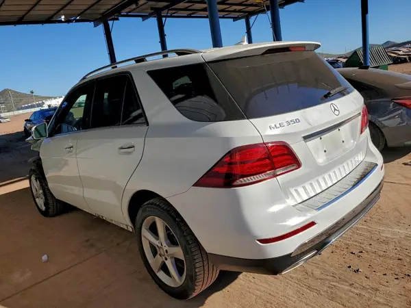 4JGDA5JB4GA744972 2016 MERCEDES-BENZ GLE - Image 2