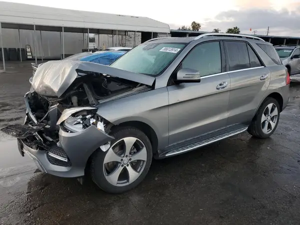 4JGDA5JB4GA772643 2016 MERCEDES-BENZ GLE - Image 1