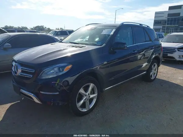 4JGDA5JB4GA786879 2016 MERCEDES-BENZ GLE - Image 2