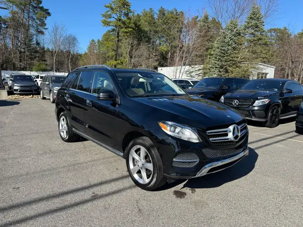 4JGDA5JB4HA818196 2017 MERCEDES-BENZ GLE - Image 1