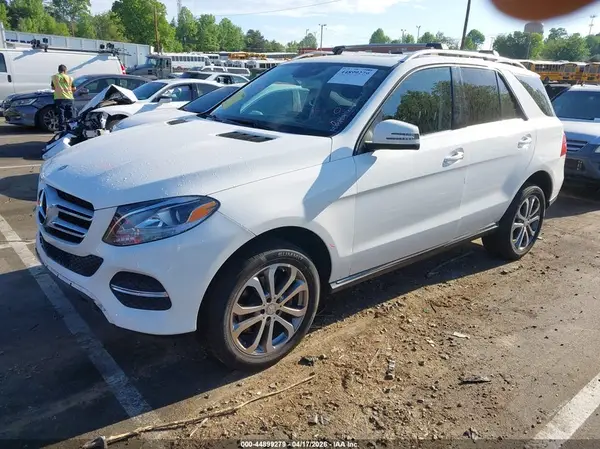 4JGDA5JB4HA823821 2017 MERCEDES-BENZ GLE - Image 2