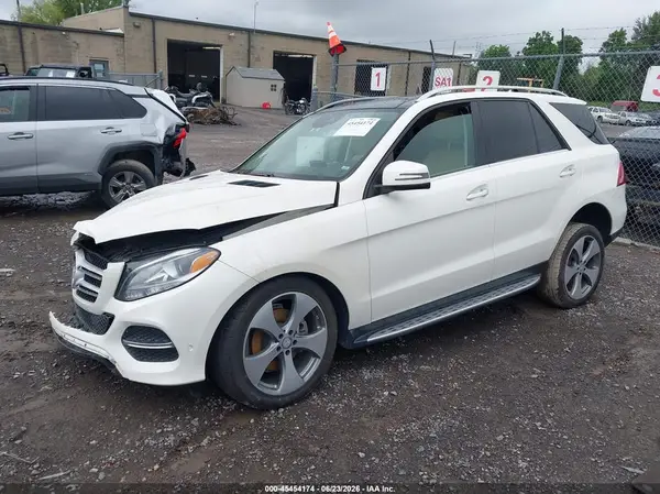 4JGDA5JB4HA890418 2017 MERCEDES-BENZ GLE - Image 2