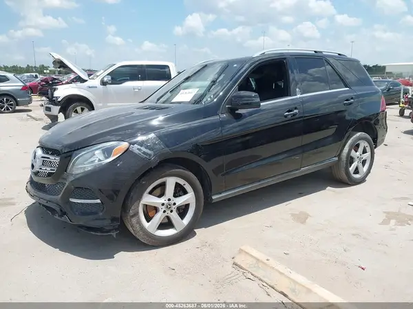 4JGDA5JB4HA977848 2017 MERCEDES-BENZ GLE - Image 2