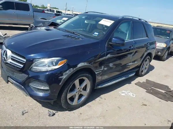 4JGDA5JB4JB016490 2018 MERCEDES-BENZ GLE - Image 2