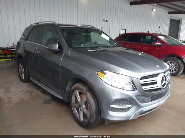 4JGDA5JB4JB020944 2018 MERCEDES-BENZ GLE - Image 1