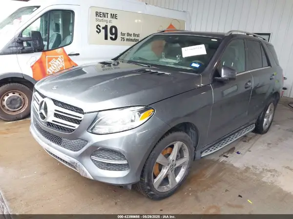 4JGDA5JB4JB020944 2018 MERCEDES-BENZ GLE - Image 2