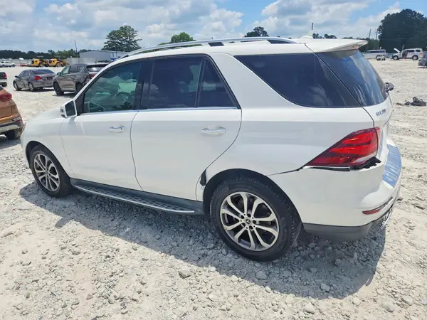 4JGDA5JB4JB080755 2018 MERCEDES-BENZ GLE - Image 2